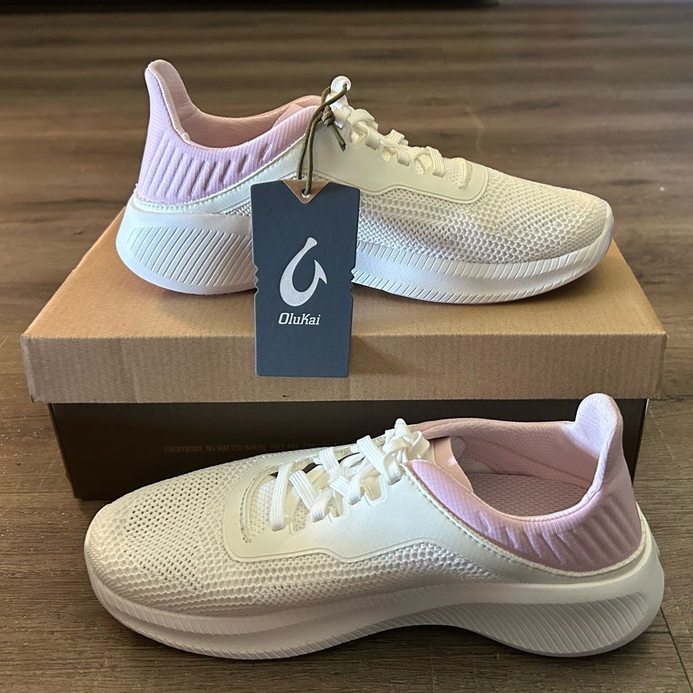 Olukai Island Hopper NEW Size 7 Womens White Cotton Candy Low Lace Sneakers